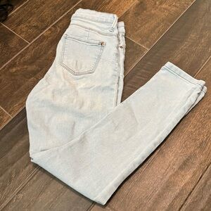 GUC Women’s Distressed Jeggings